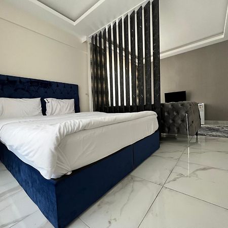 الشقق الفندقية قيصريةفي  Tower352 المظهر الخارجي الصورة