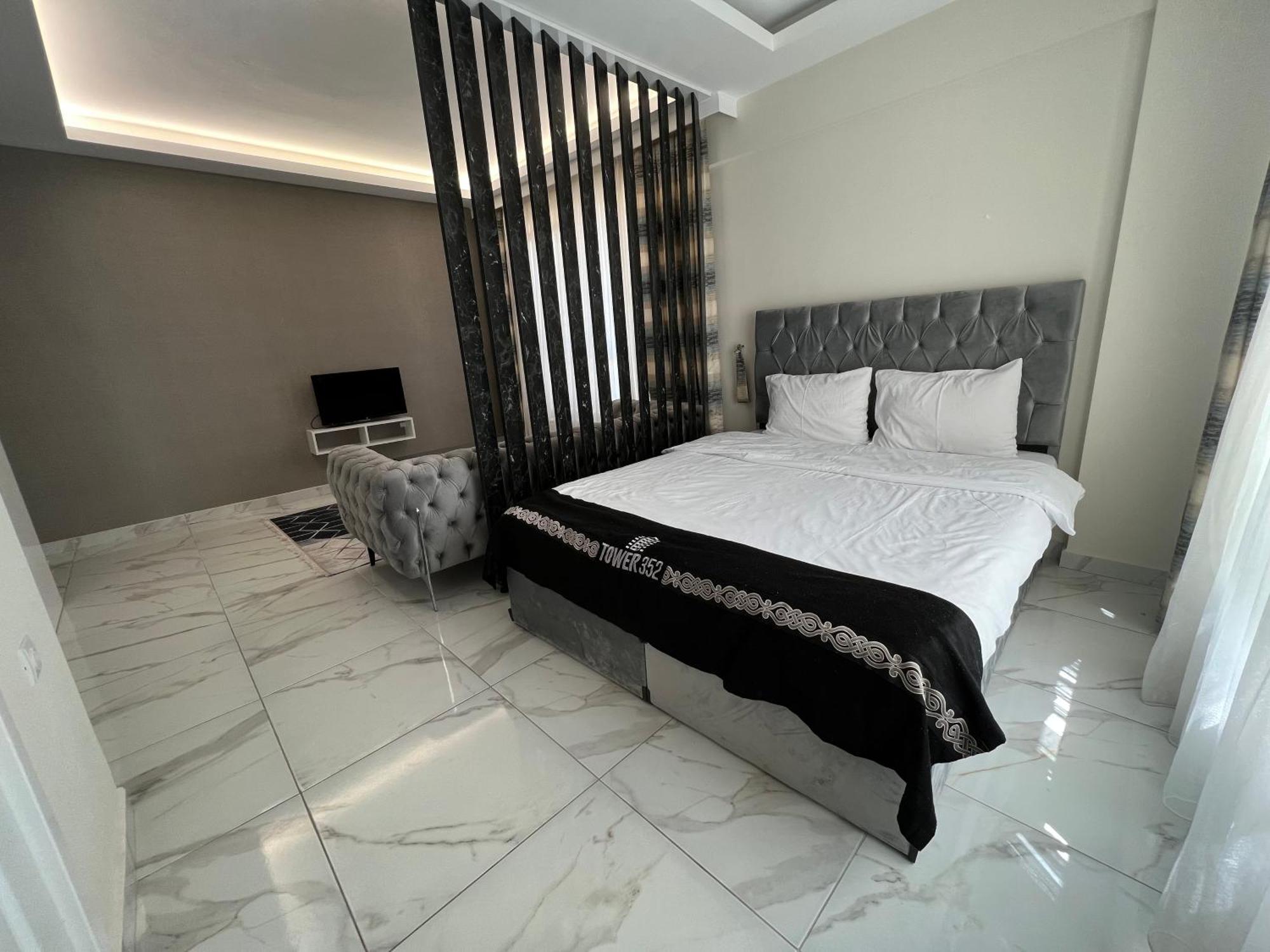 الشقق الفندقية قيصريةفي  Tower352 المظهر الخارجي الصورة