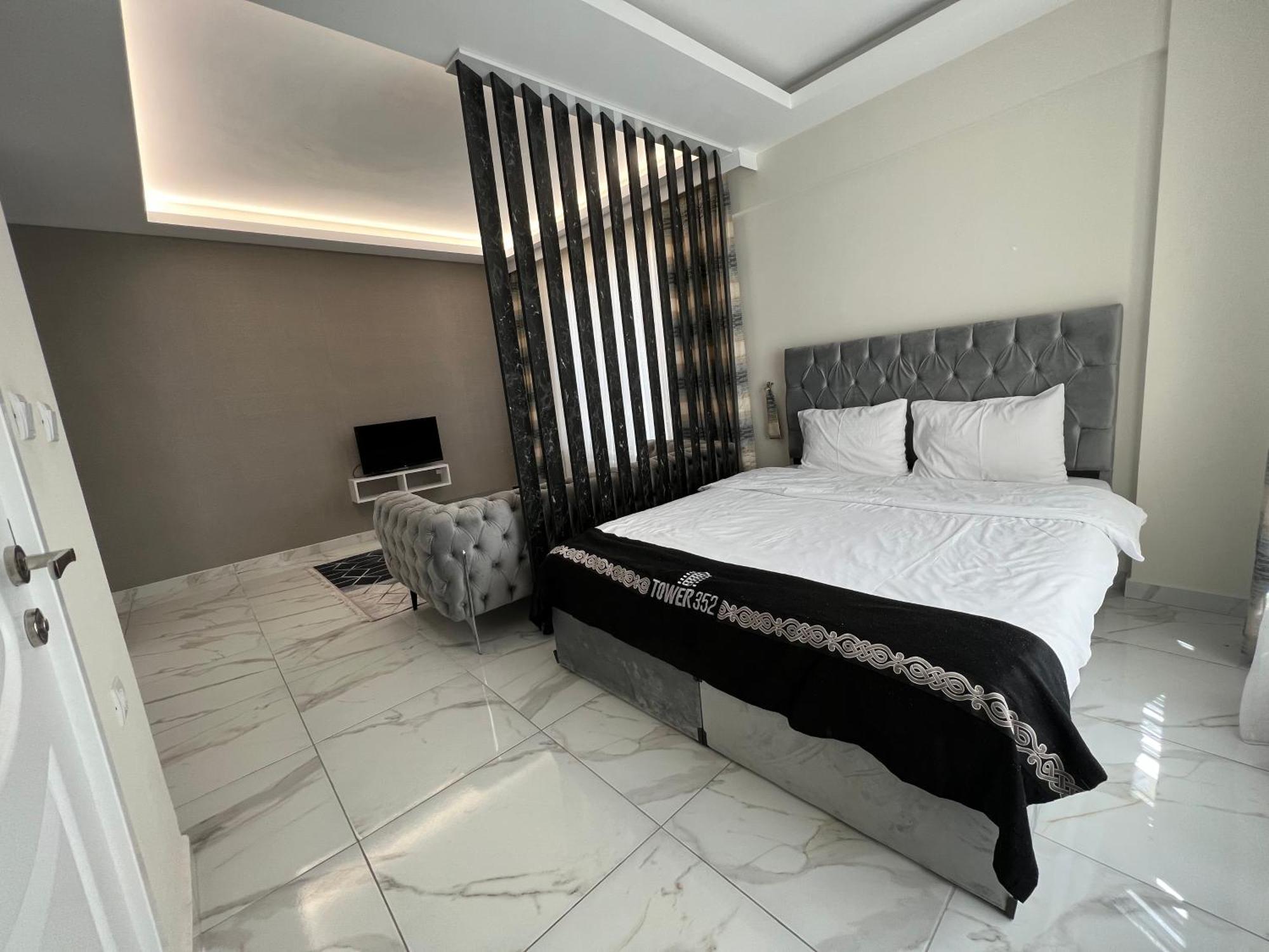 الشقق الفندقية قيصريةفي  Tower352 المظهر الخارجي الصورة